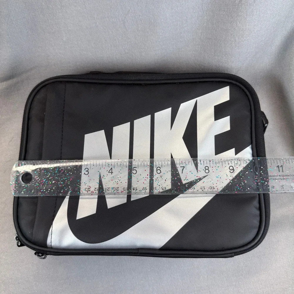 Nike Futura Fuel Lunch Bag Unisex OS Black Silver Insulated Hard Shell Swoosh